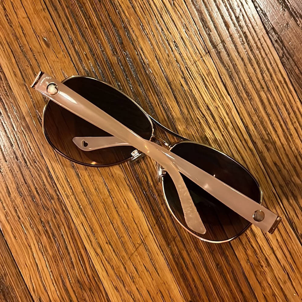🆓🔴FWP🔴Sunglasses - Picture 2 of 4